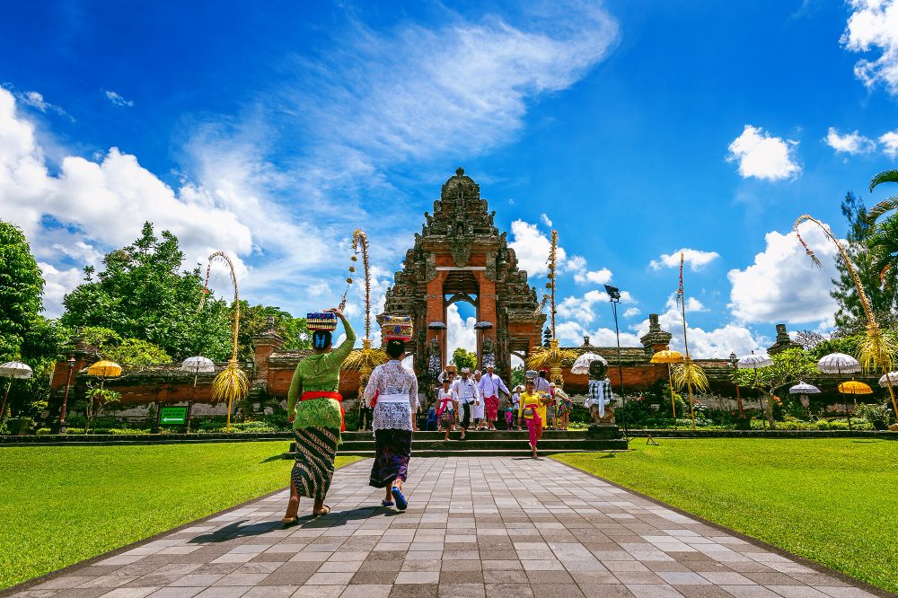 Defense Culture : Cara Terbaik Dalam Upaya Bali Melestarikan Budaya Setempat