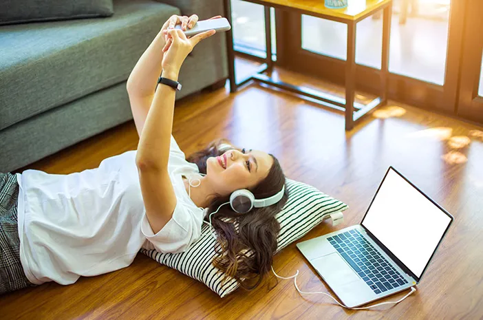 Curhat dengan Diri Sendiri Lewat "Me Time"