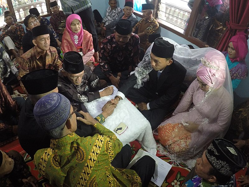 Merawat Tradisi Sepasar, Silaturahmi Antar Keluarga ketika Pasangan Sudah Jadi Pengantin