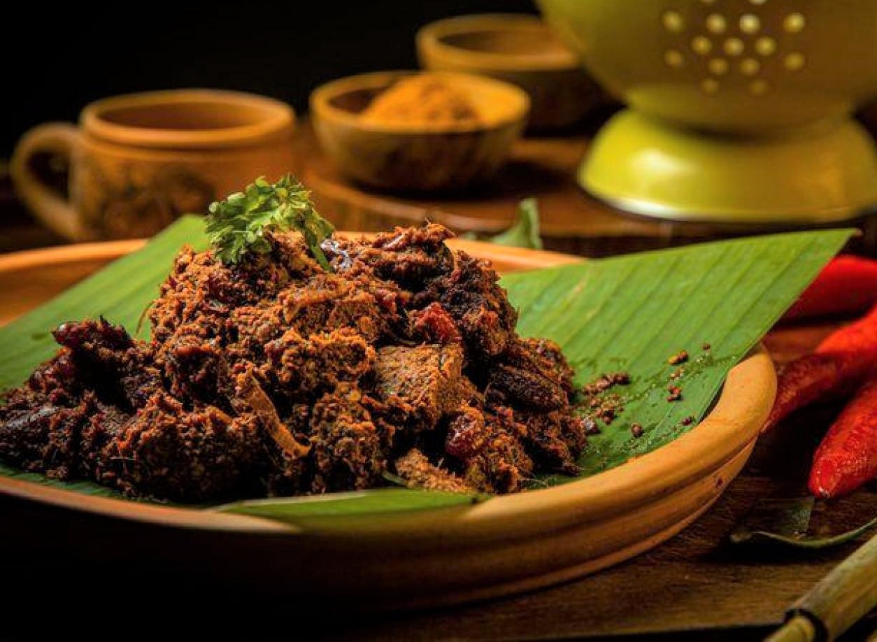 12 Kuliner Khas Sumatera Barat yang Lamak Bana, Wajib Dicoba!
