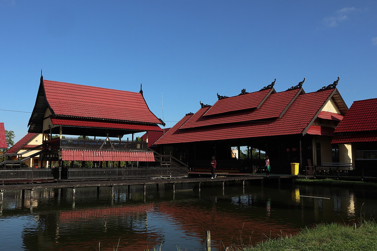 rumah adat baloy tidung 