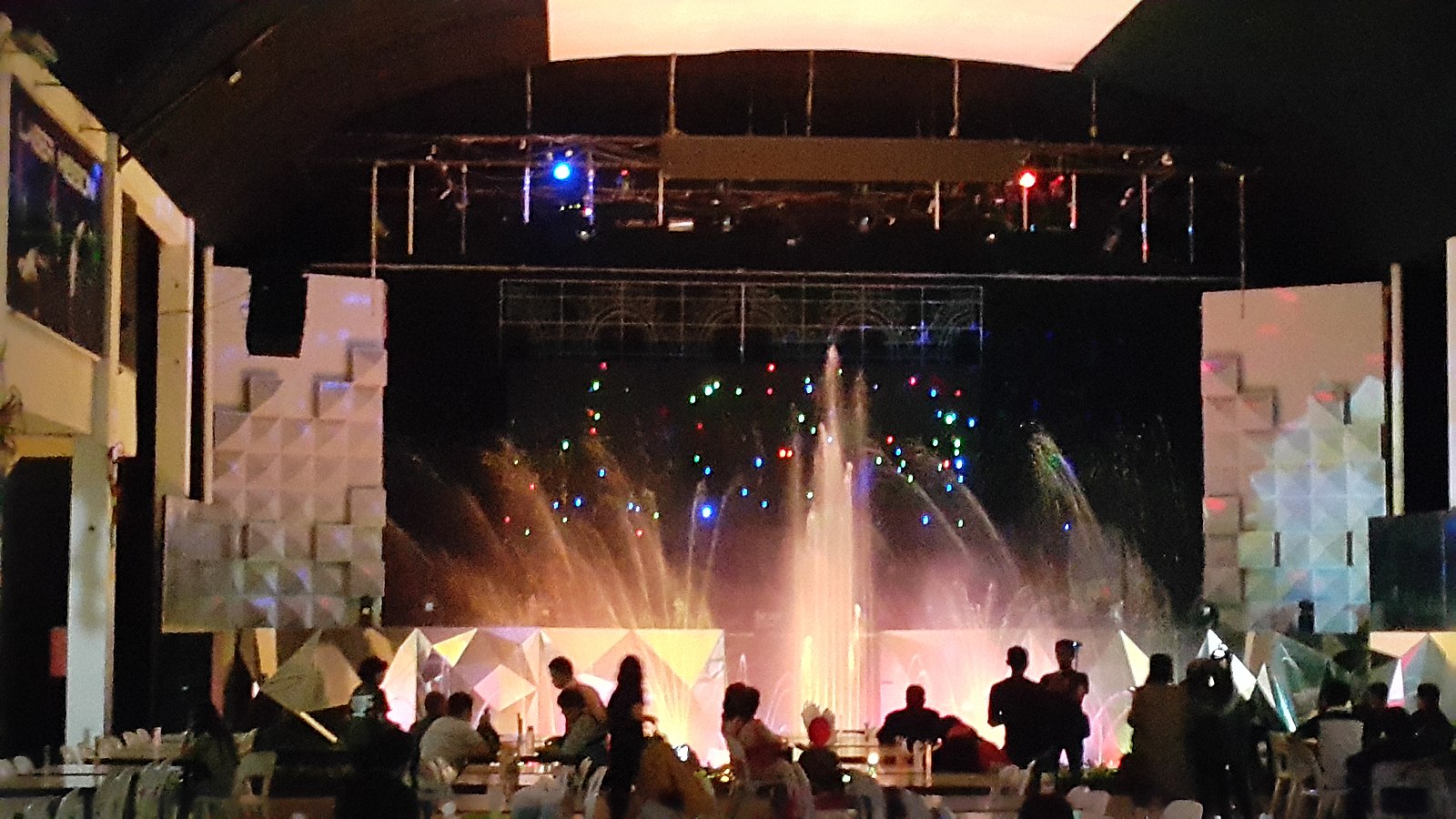 Wisata Hits Batu_Singing Fountain