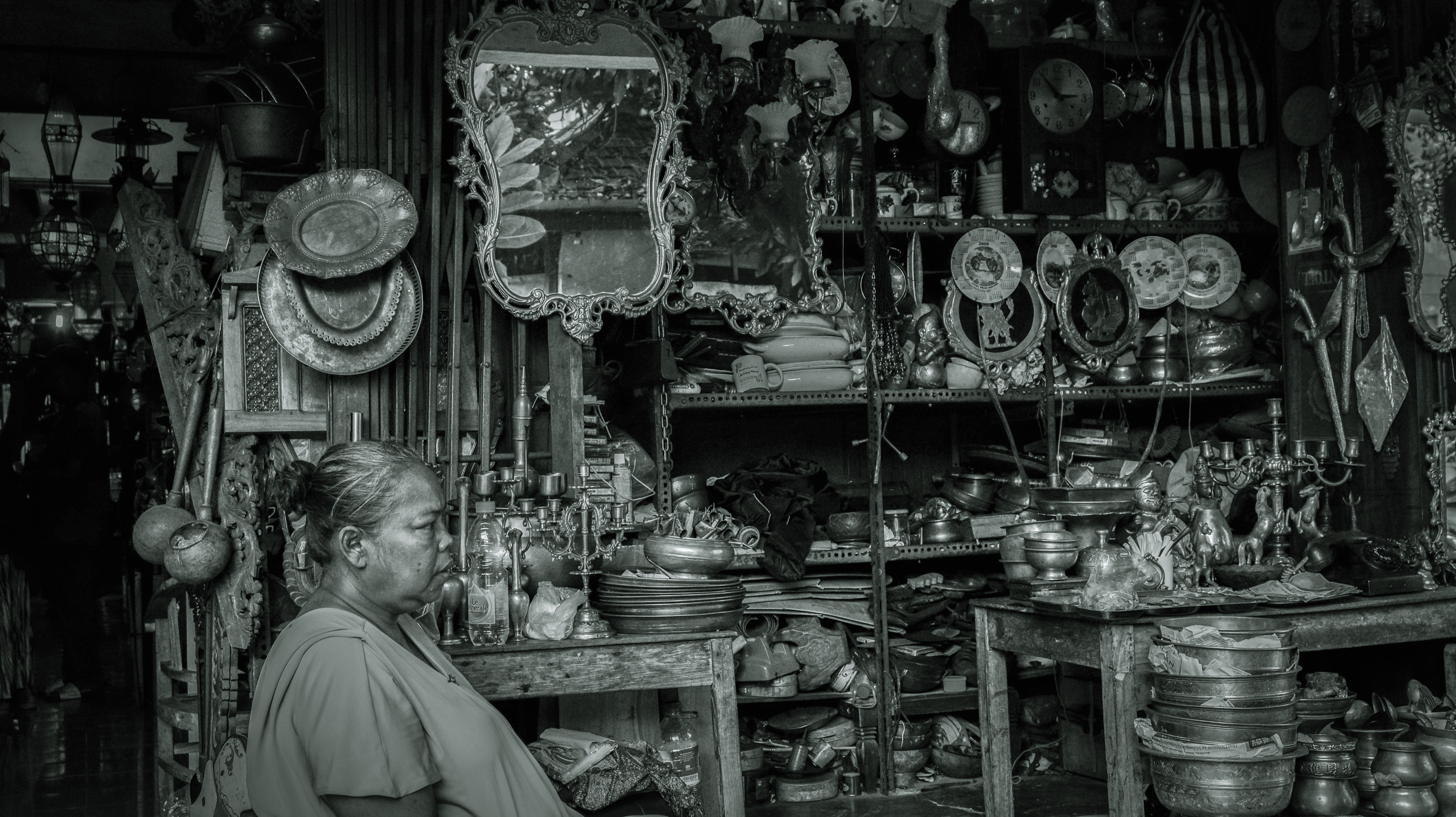 Pasar Barang Antik Triwindu. Sumber: Wonderful Images
