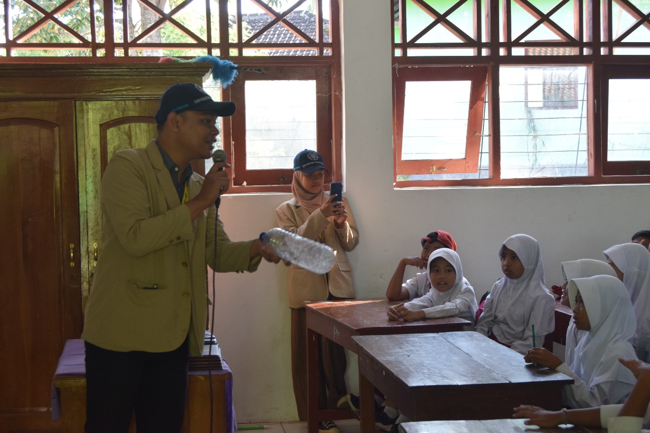 Sosialisasi Pembuatan Ecobrick