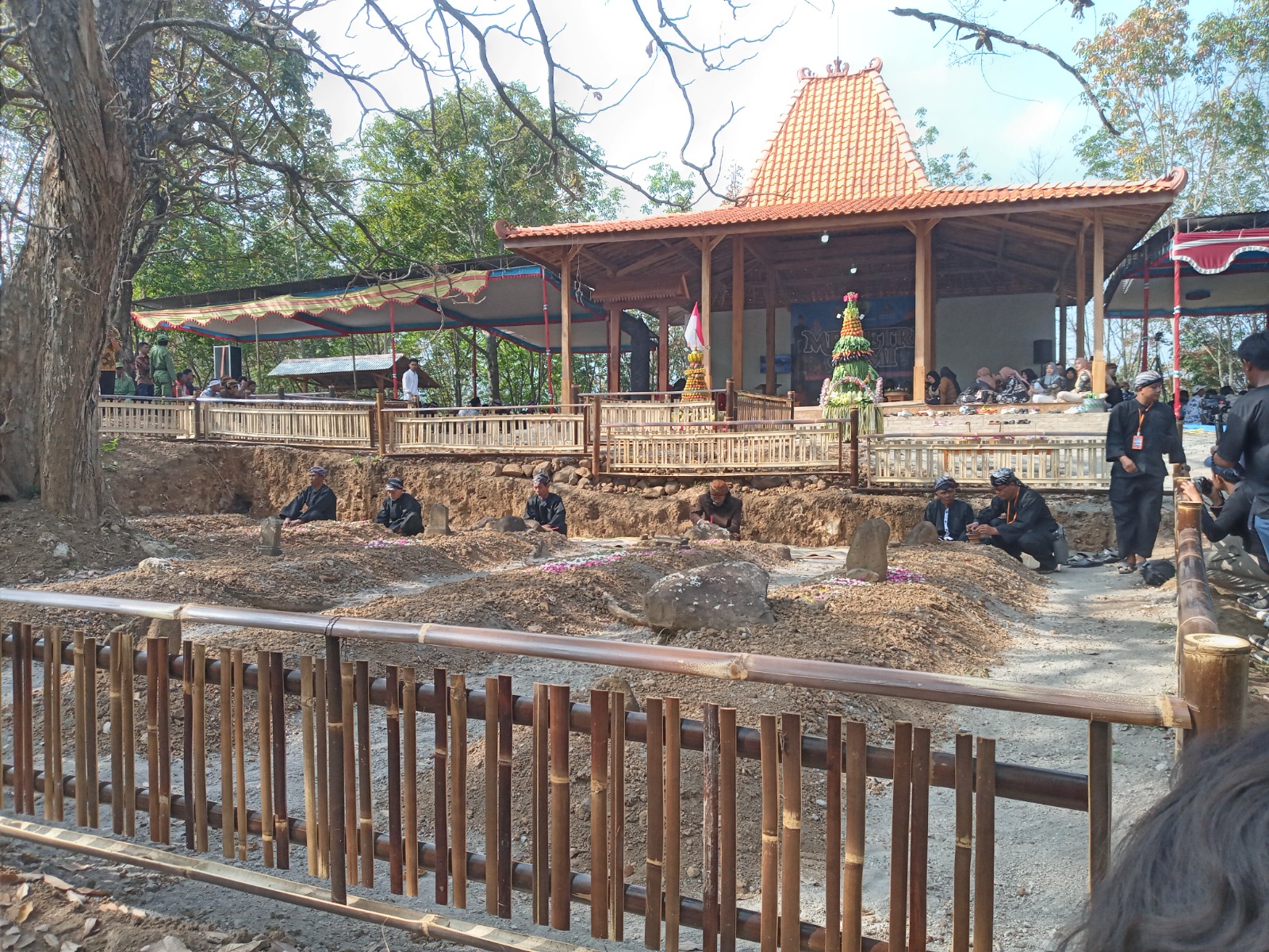 Petilasan Eyang Cokrojoyo Sunan Geseng