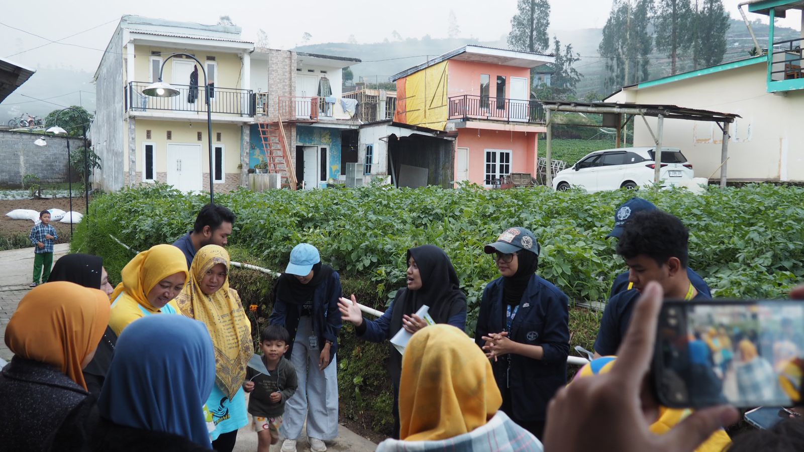 Demonstrasi pembuatan Eco-enzyme