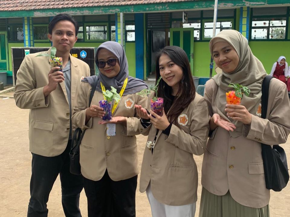 Pembuatan Hidrogel | Foto: Dokumentasi Pribadi