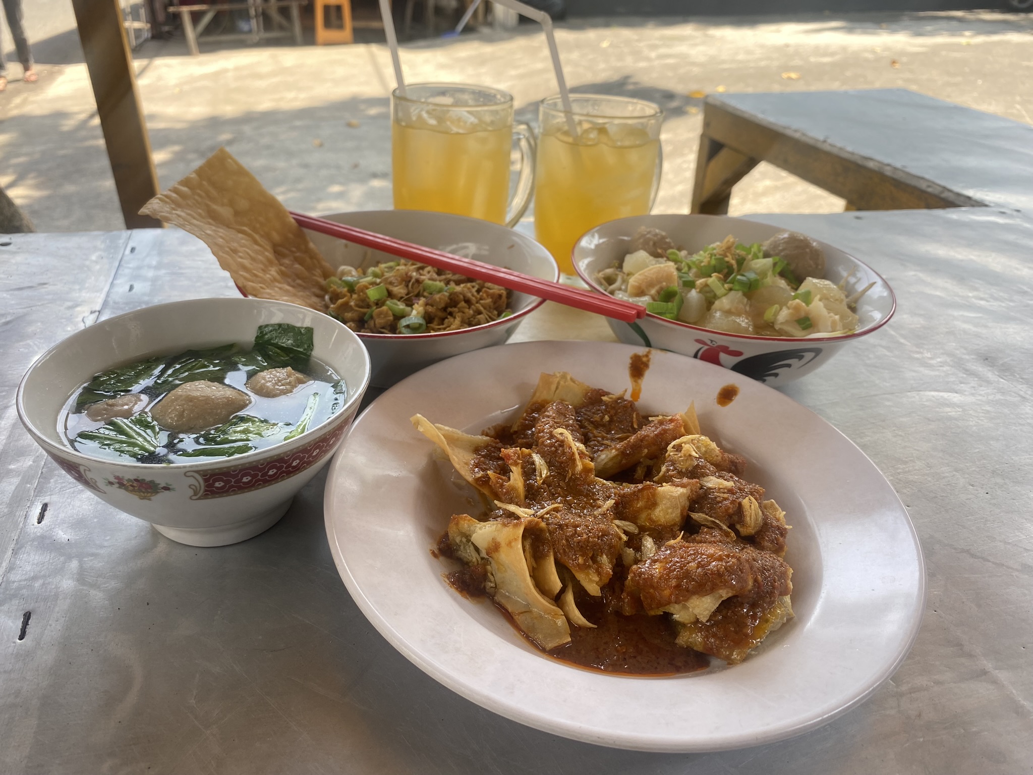 Menu di Warung Bakso Bah Dori (Dokumen Pribadi)