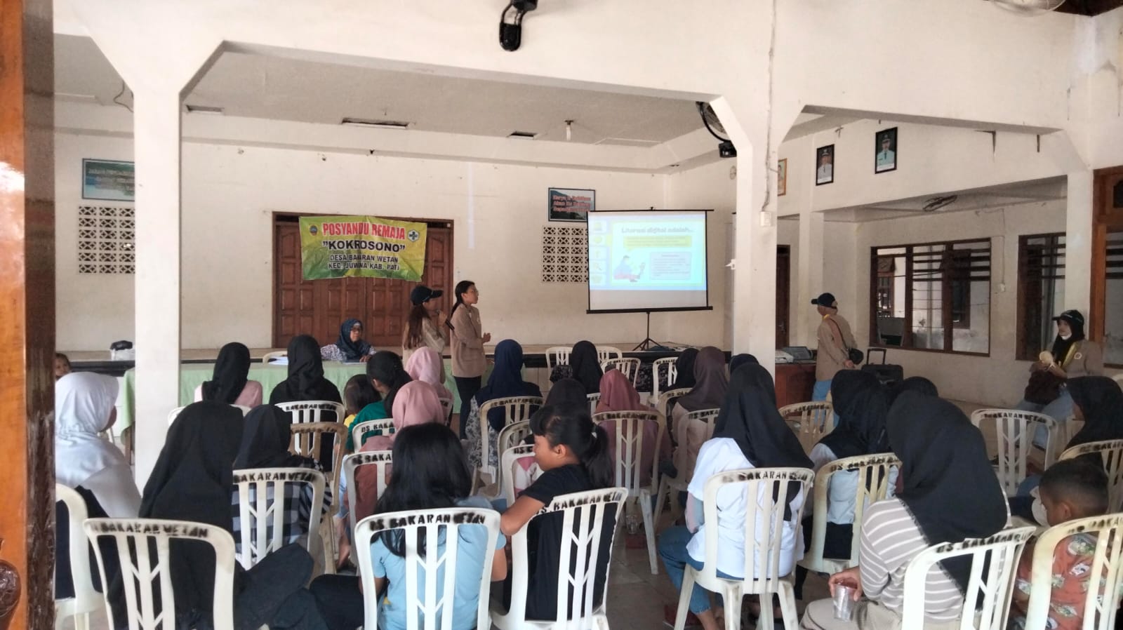 Sosialisasi Penipuan dan Pinjaman Online © Arsip KKN Arung Juwana