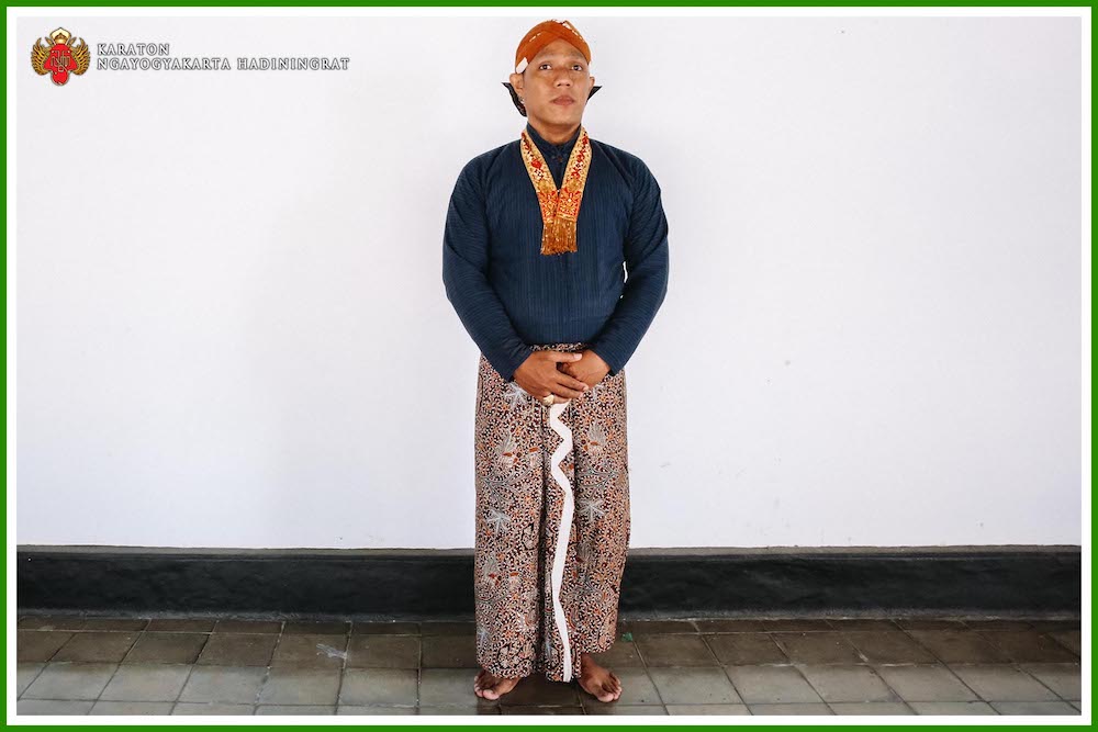 Busana Pranakan | Sumber foto: www.kratonjogja.id