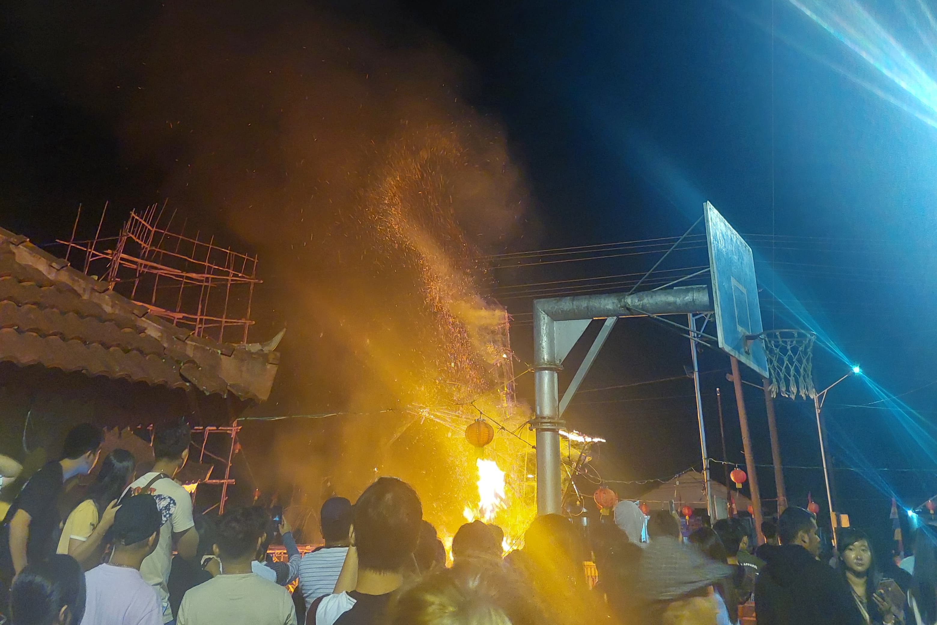 Pembakaran Replika Patung Thai Se Ja