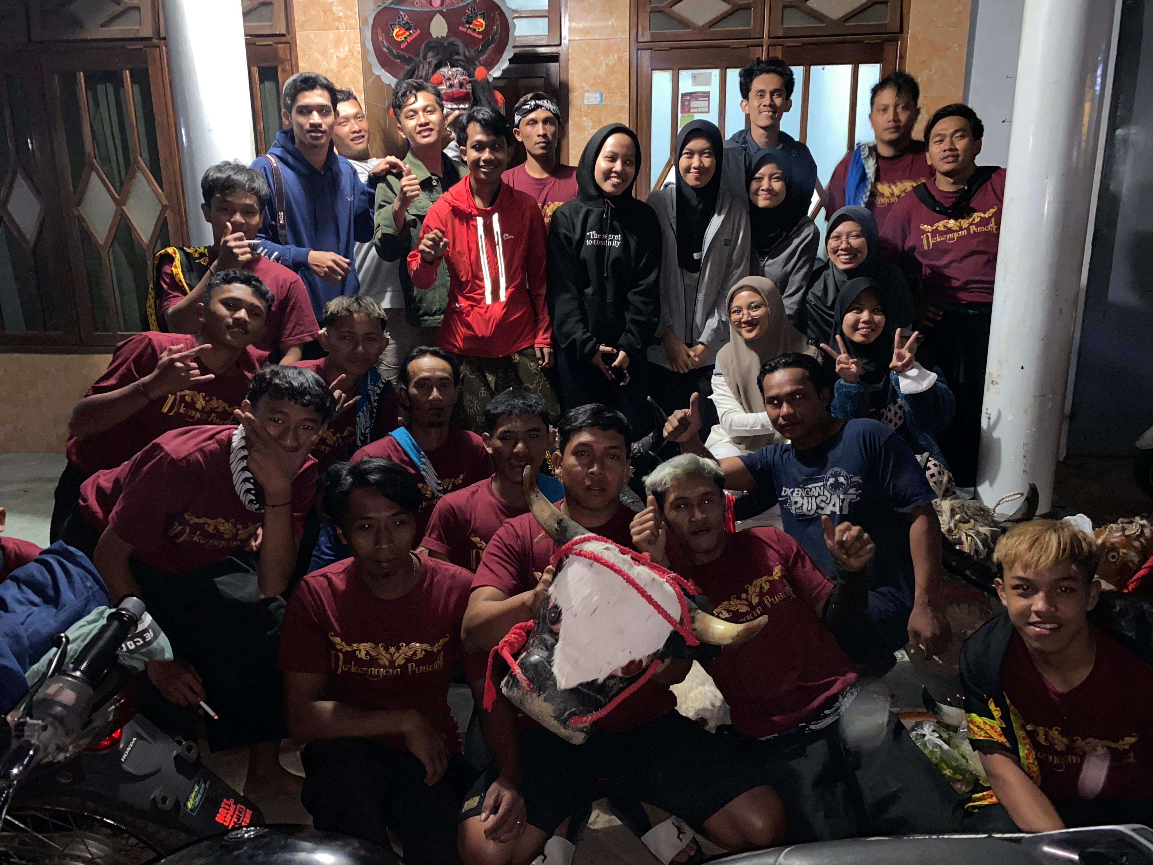 Pemeran Bantengan Pertunjukan Bantengan foto diambil oleh Hanafi Ahmad anggota Kelompok 280 KKN UIN Sunan Kalijaga Yogyakarta