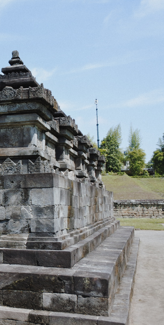 Candi Sambisari | Tania Simatupang
