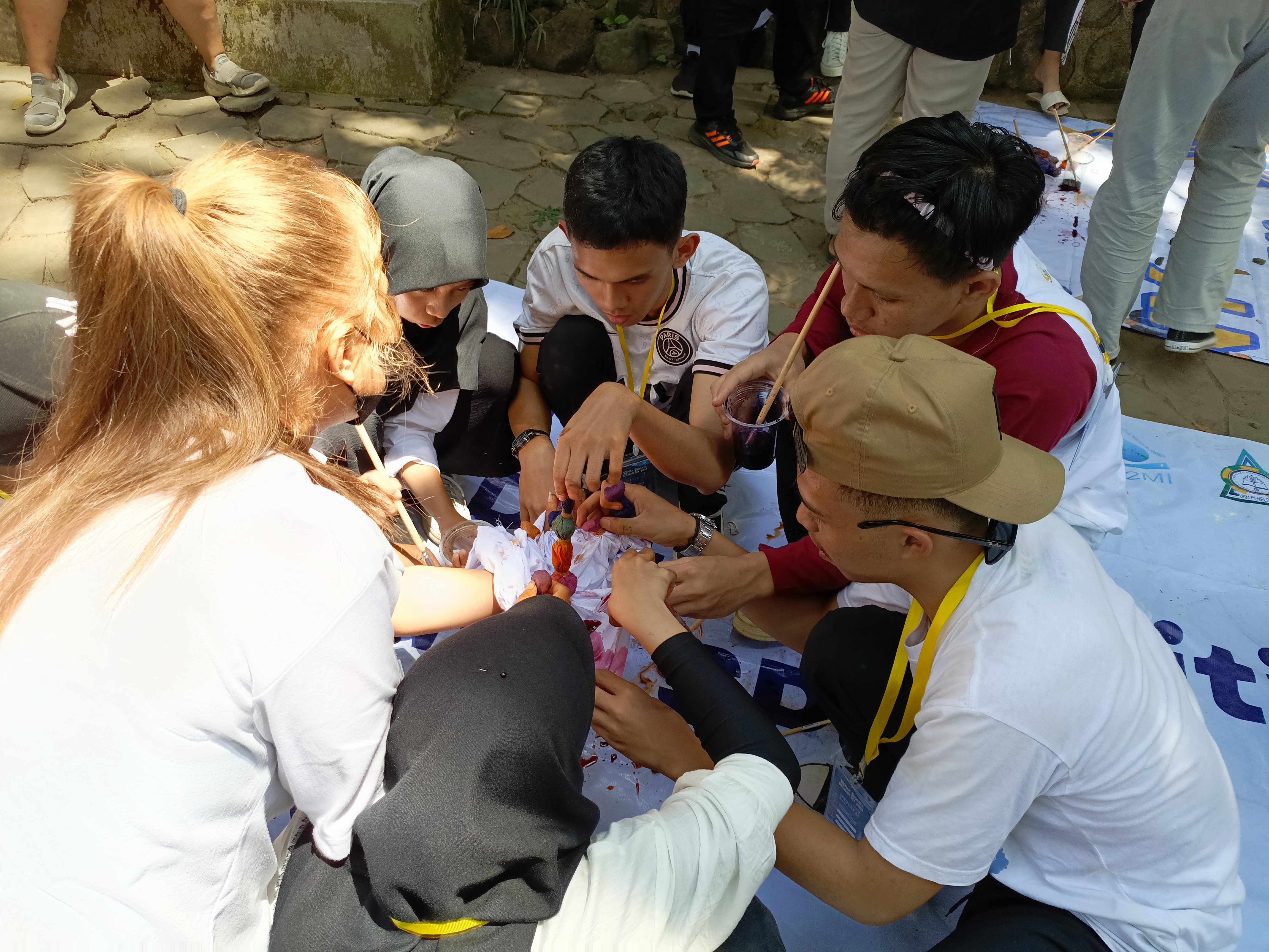 Sesi Membatik