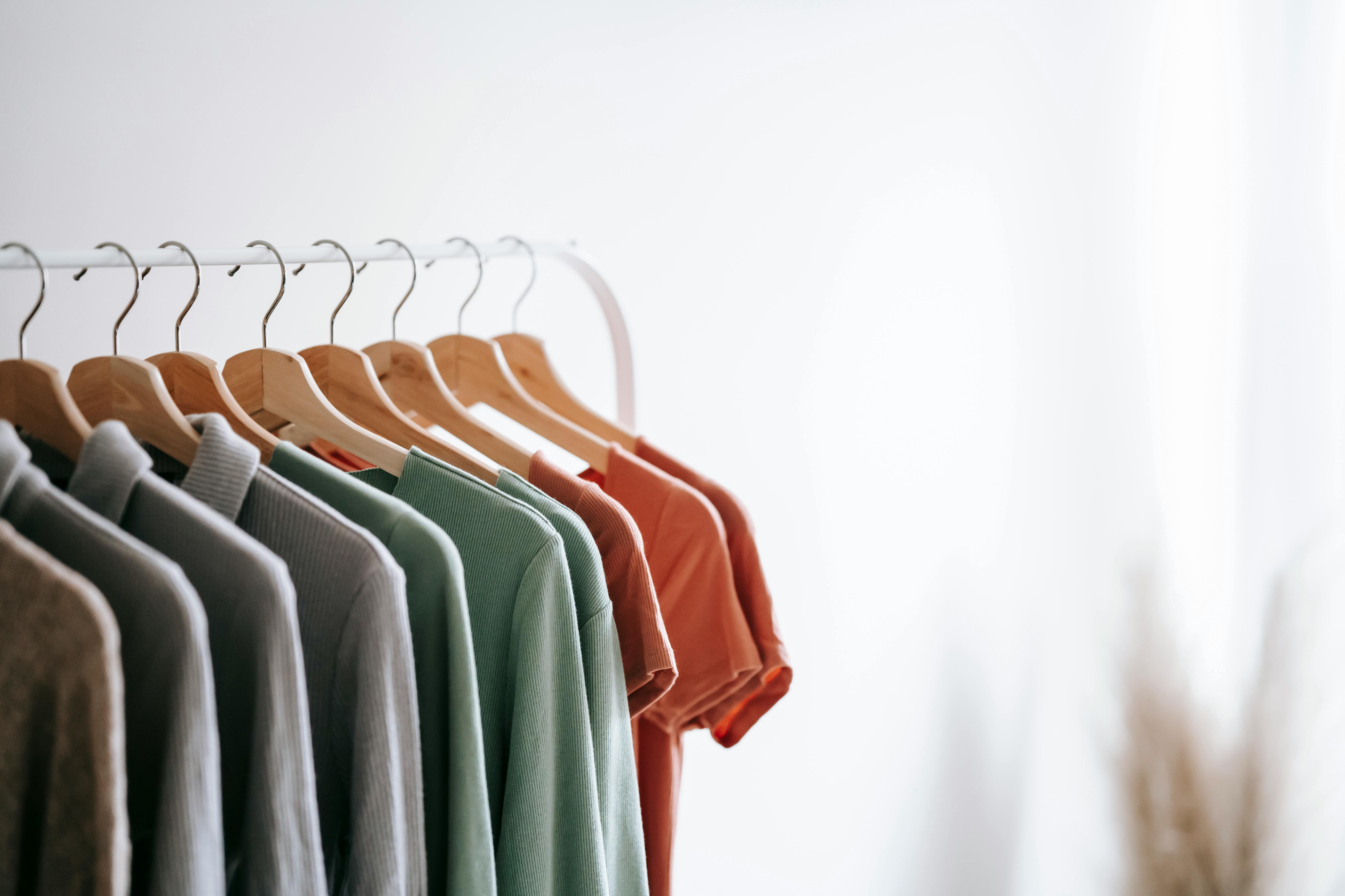Pakaian l Foto oleh Liza Summer: https://www.pexels.com/id