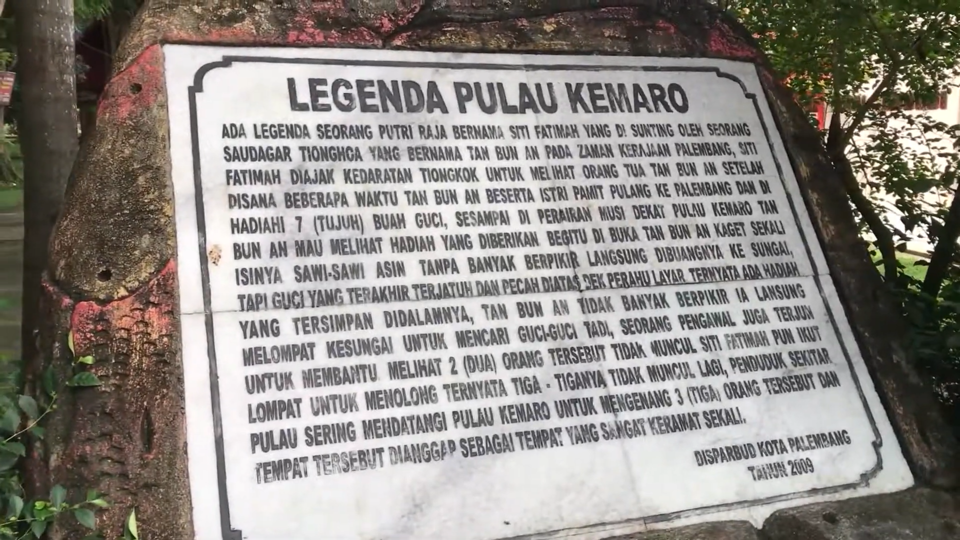 Cerita Cinta Tan Bun An dan Siti Fatimah yang diabadikan di Pulau Kemaro. © Tangkapan Layar Youtube Jalan Pelesiran.