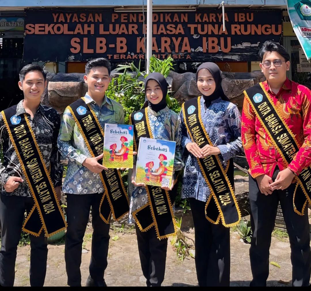 Duta Bahasa Sumsel Berkunjung ke SLB-B KARYA IBU. © Dokumentasi Pribadi.