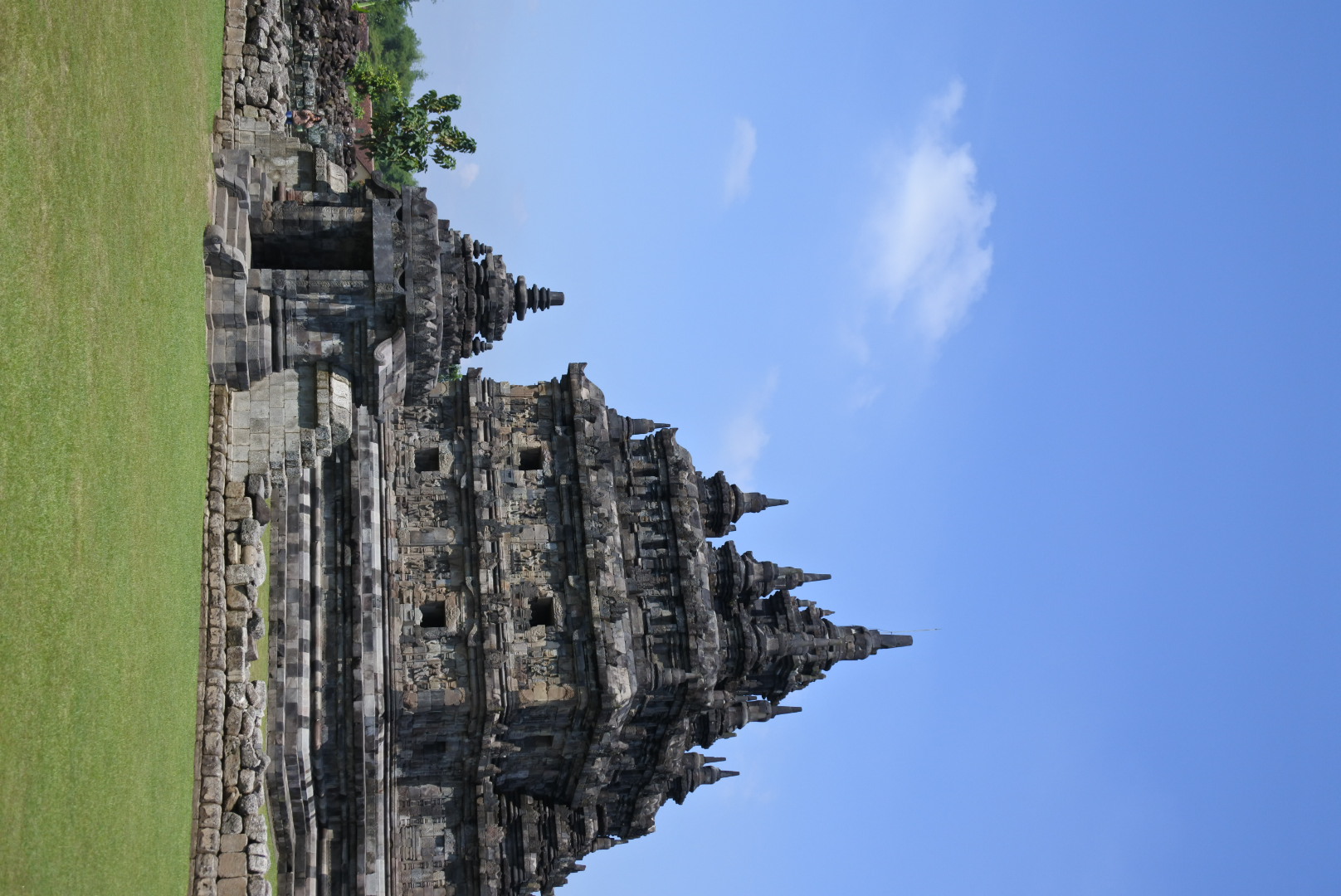 Kompleks Candi Plaosan | Tania Simatupang