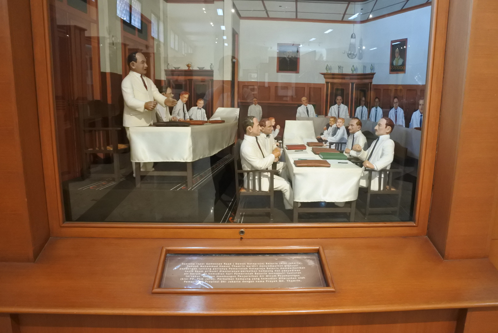 Contoh Ornamen Mini di Museum M. H. Thamrin | Tania Simatupang