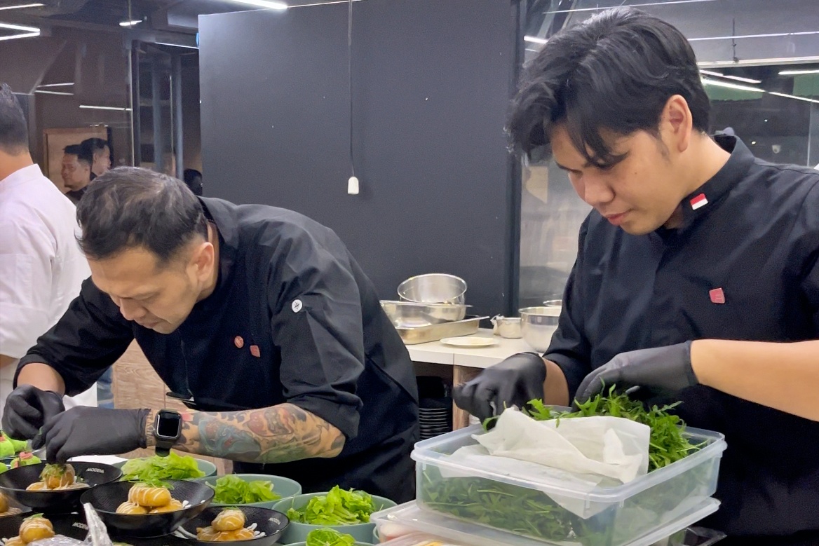 Food Marathon/DBS Foundation