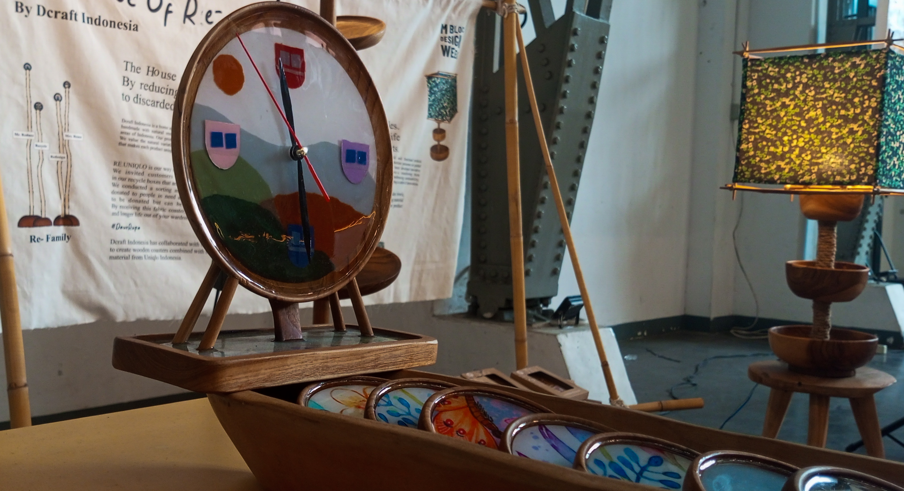 Kerajinan Daur Ulang dari Decraft Indonesia di Pameran M Bloc Design Week | Dok. Pribadi 