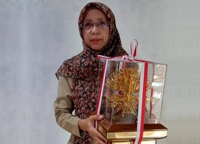 Suswaningsih mendapat penghargaan Kalpataru 2021