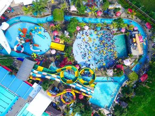 View Pemandian Saygon Waterpark