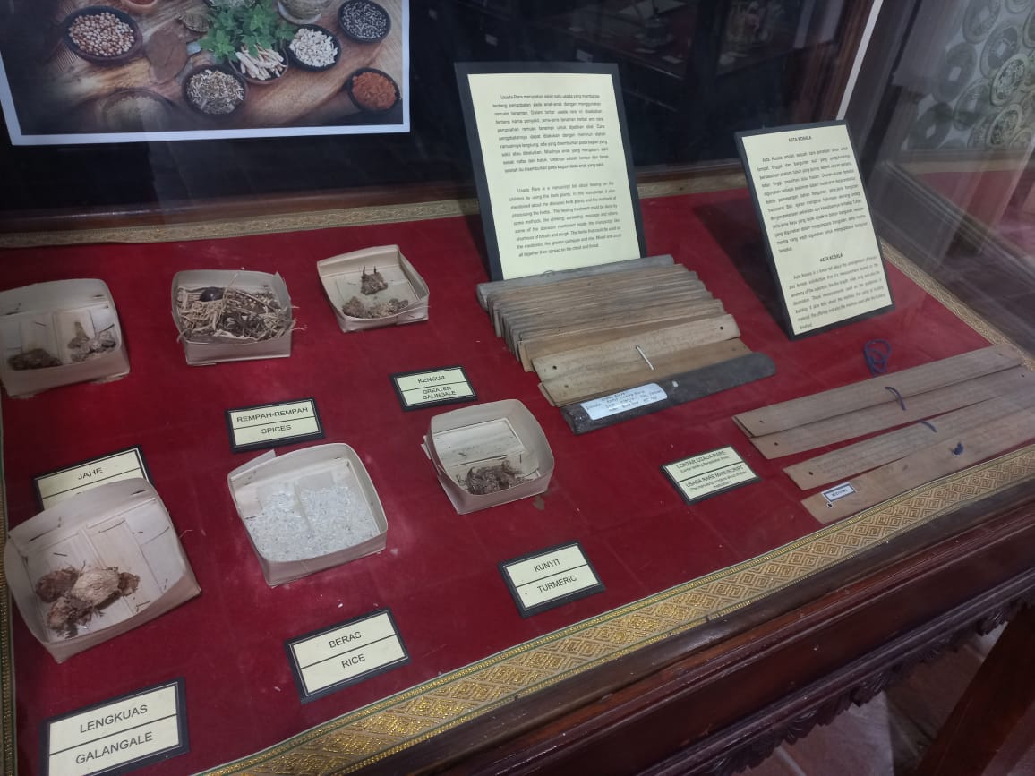 Penyimpanan lontar di Museum Gedong Kirtya