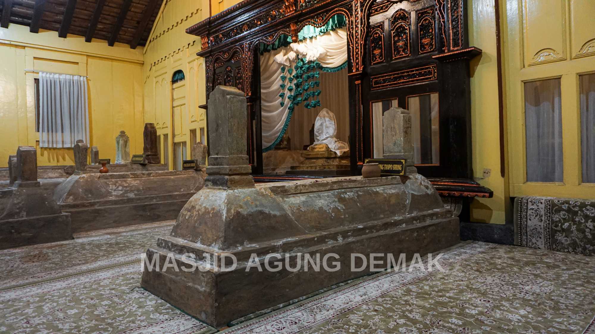 Area Makam Kaneman