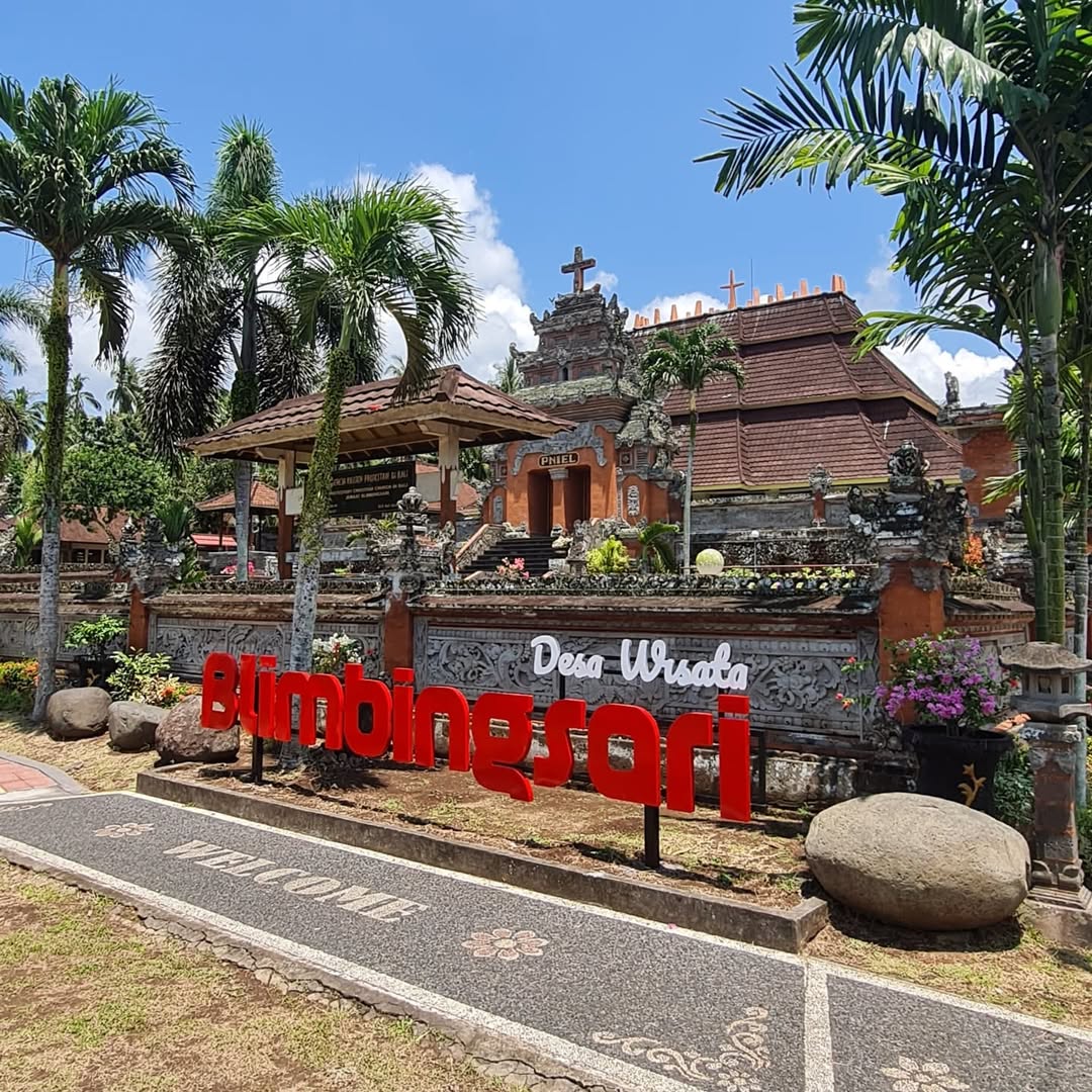 Desa Blimbingsari/Instagram (Junk_Sutrisna)