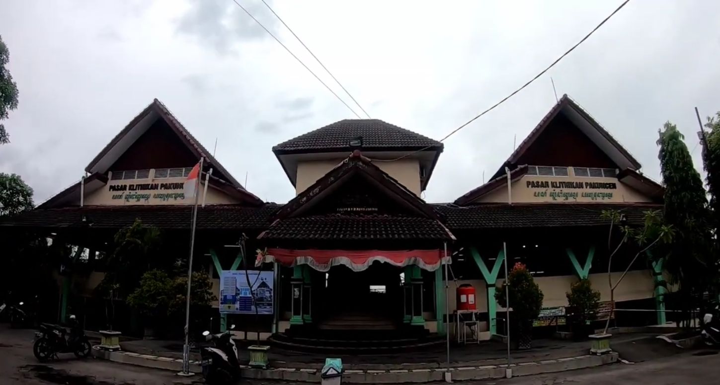 Pintu Masuk Pasar Klithikan Pakuncen Jogja | Sumber: Perantau Jalanan