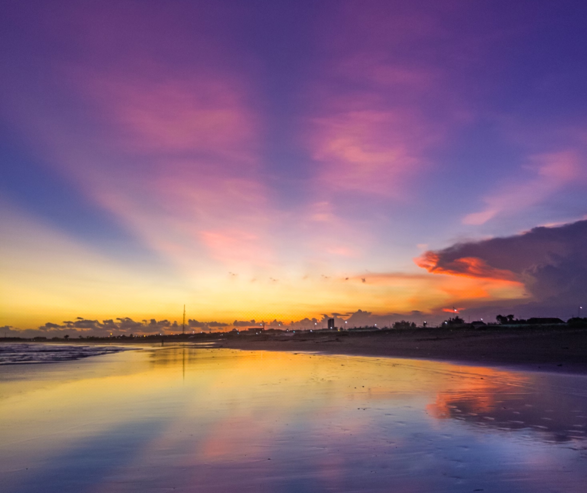 Pantai Menganti Cilacap