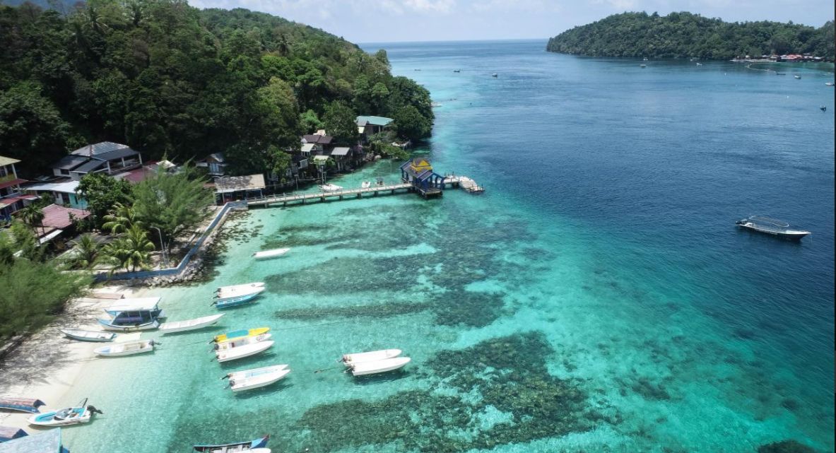 Pantai Iboih | Sumber: Kementerian Pariwisata dan Ekonomi Kreatif