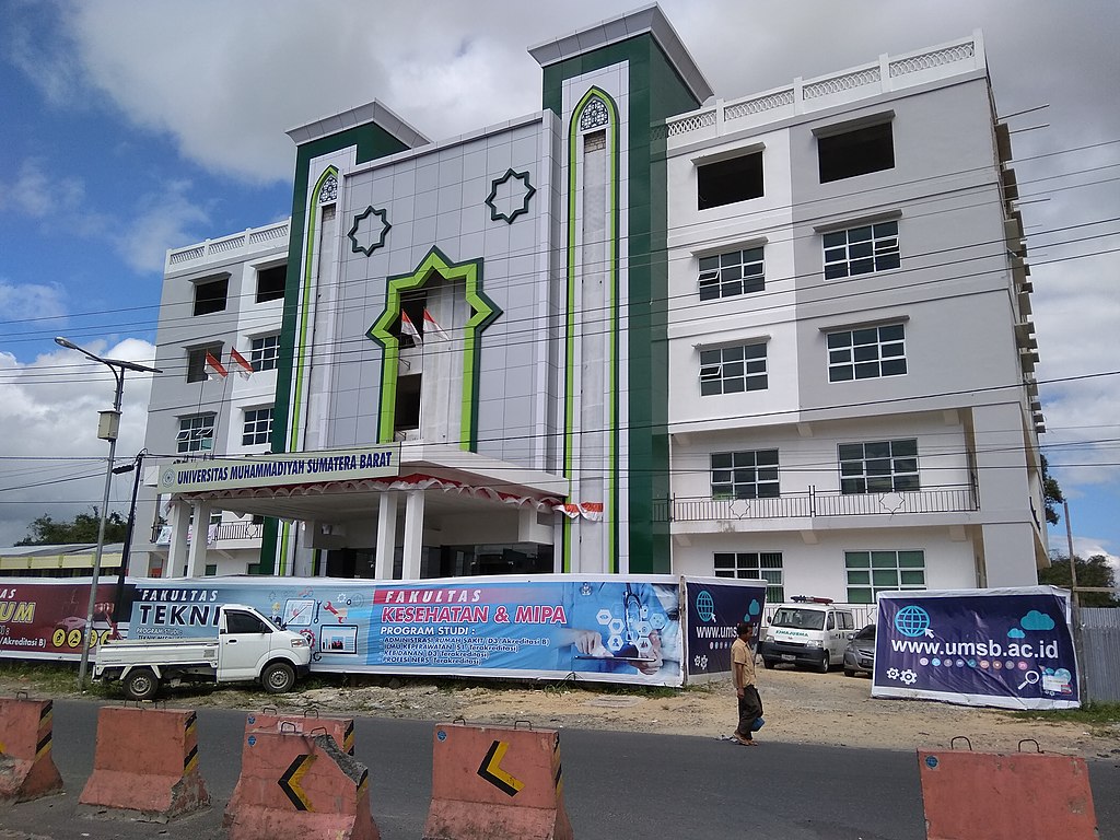 Universitas Muhammadiyah (UM) Sumatera Barat. Sumber Foto: Wikimedia Commons.