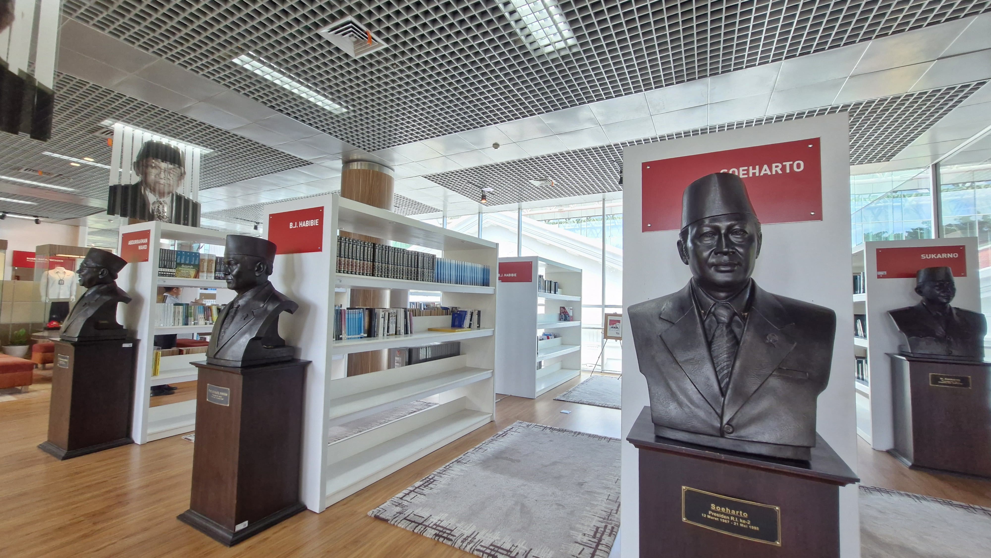 Dokumentasi PribadiBeberapa Koleksi di Perpustakaan