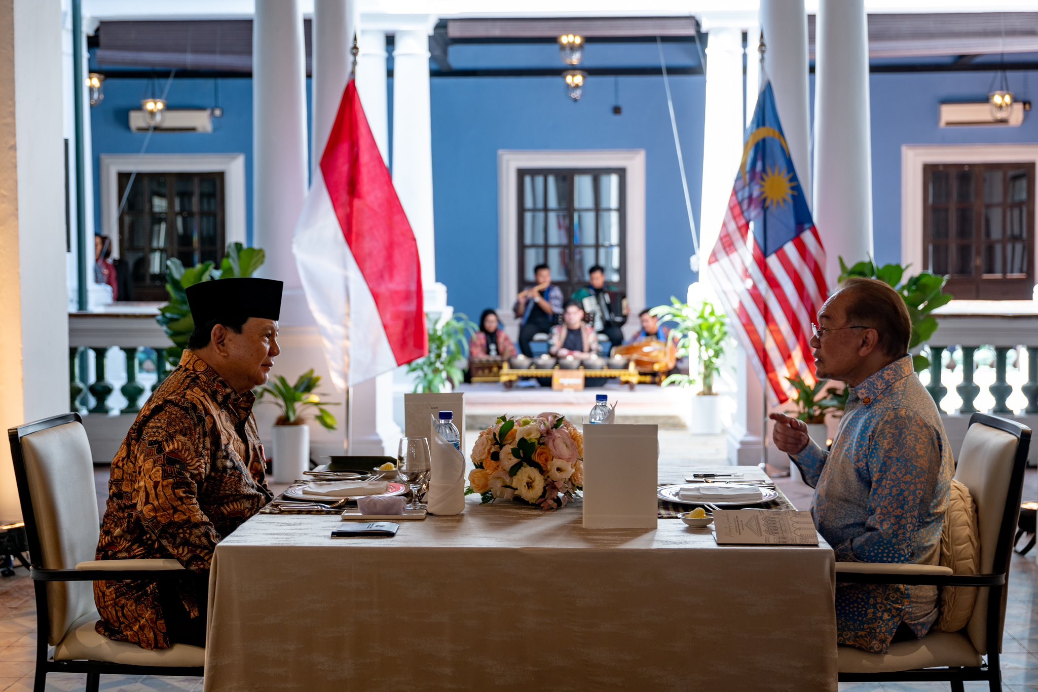 Pertemuan Anwar Ibrahim dan Prabowo Subianto | @anwaribrahim on X