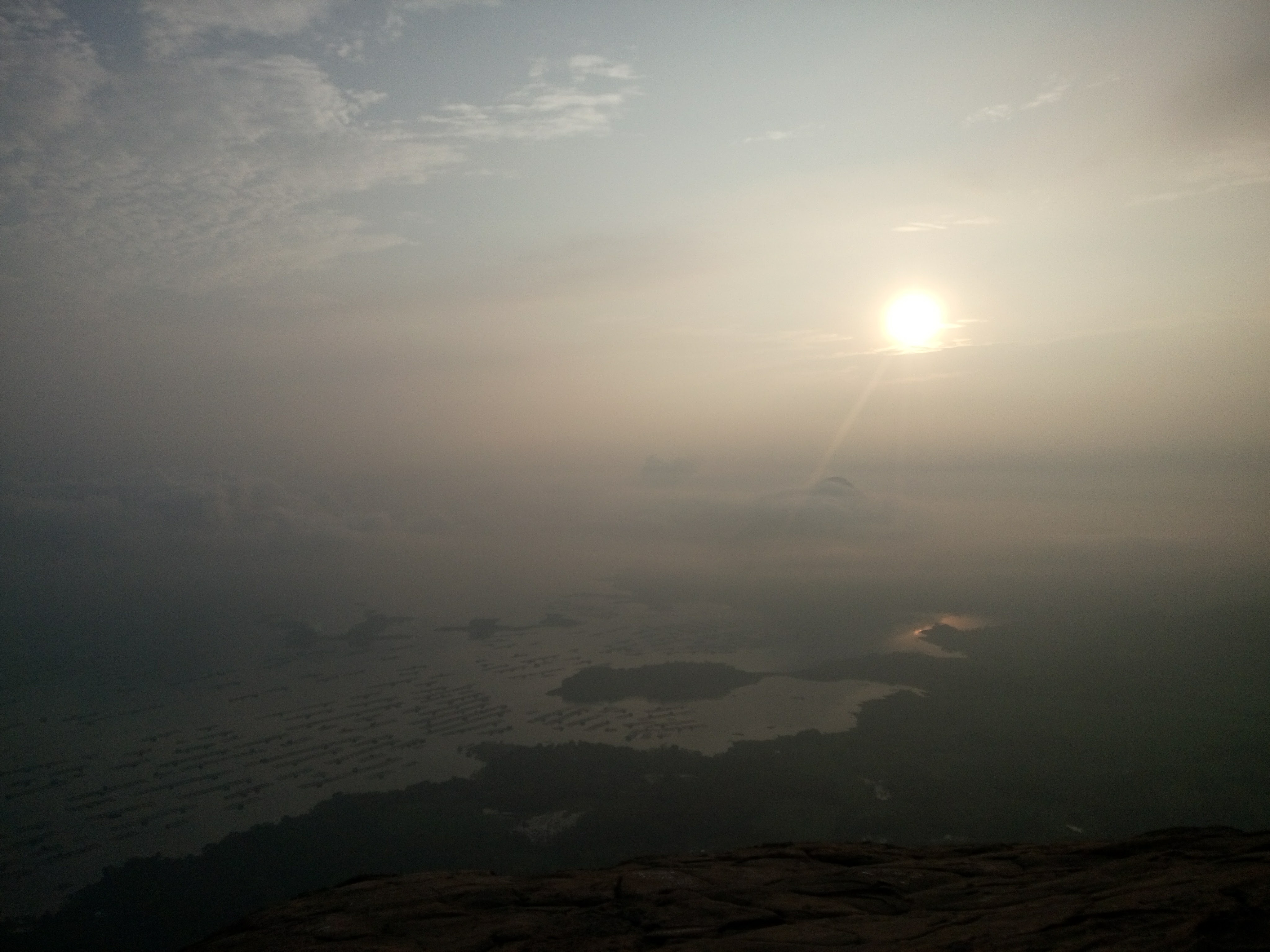 Sunrise Gunung Bongkok/Foto: Dokumentasi Pribadi