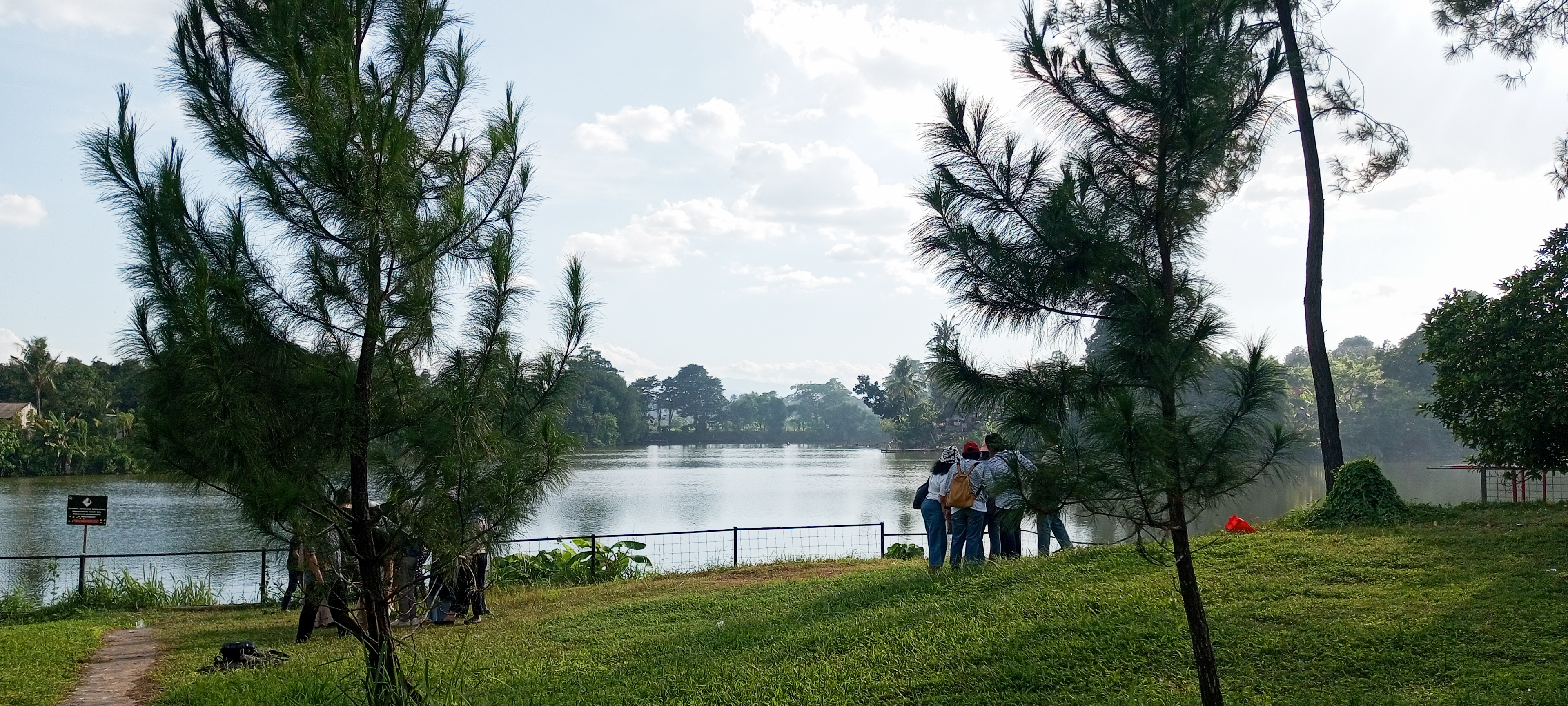 Panorama Danau di Cisauk, Tangerang, Banten, Jawa Barat | Dok. Almer Sophian 