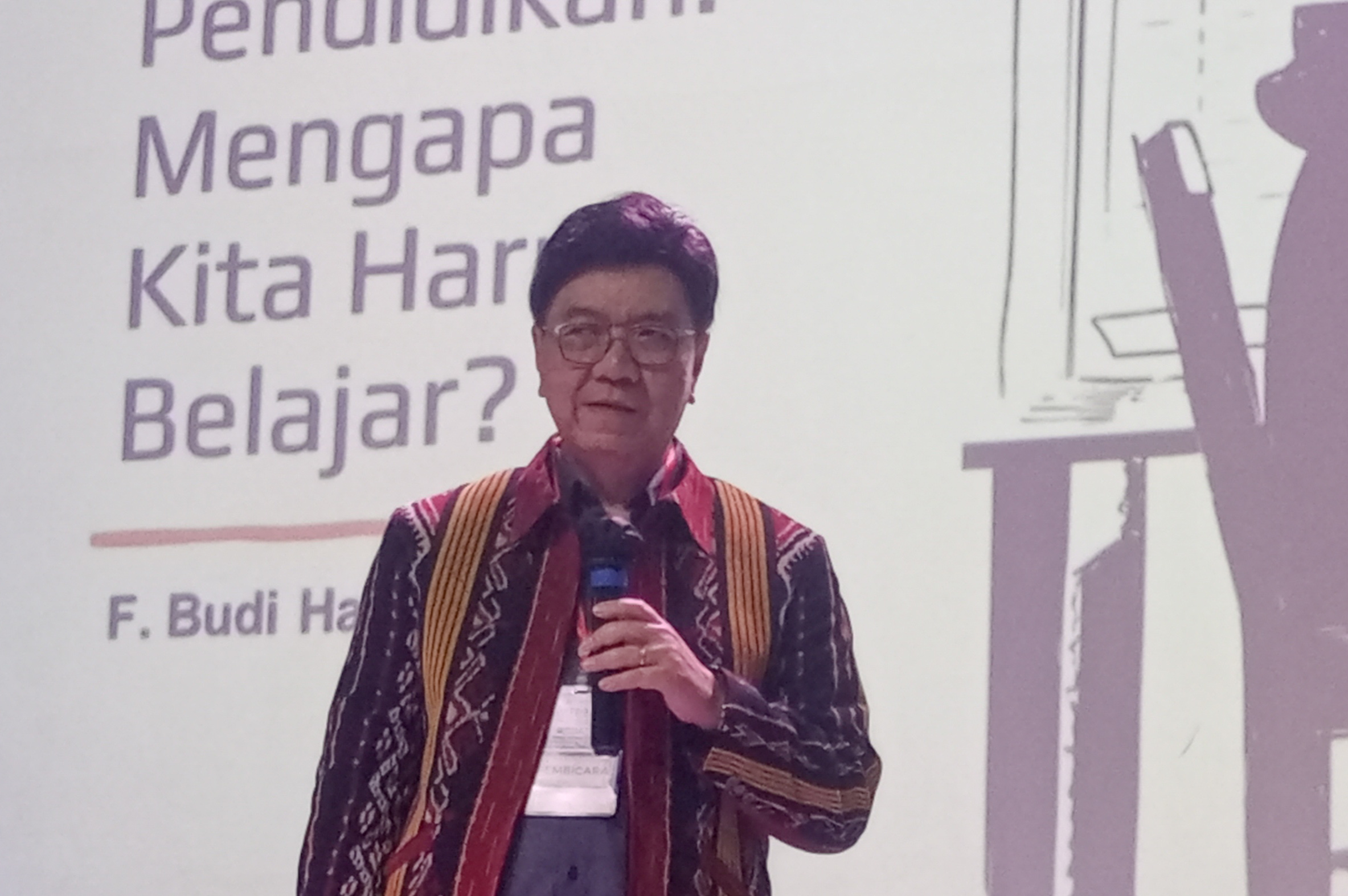 Prof Fransisco Budiman Hardiman di PIC Creative Kasablanka, Jakarta Selatan | Dok. Almer Sophian