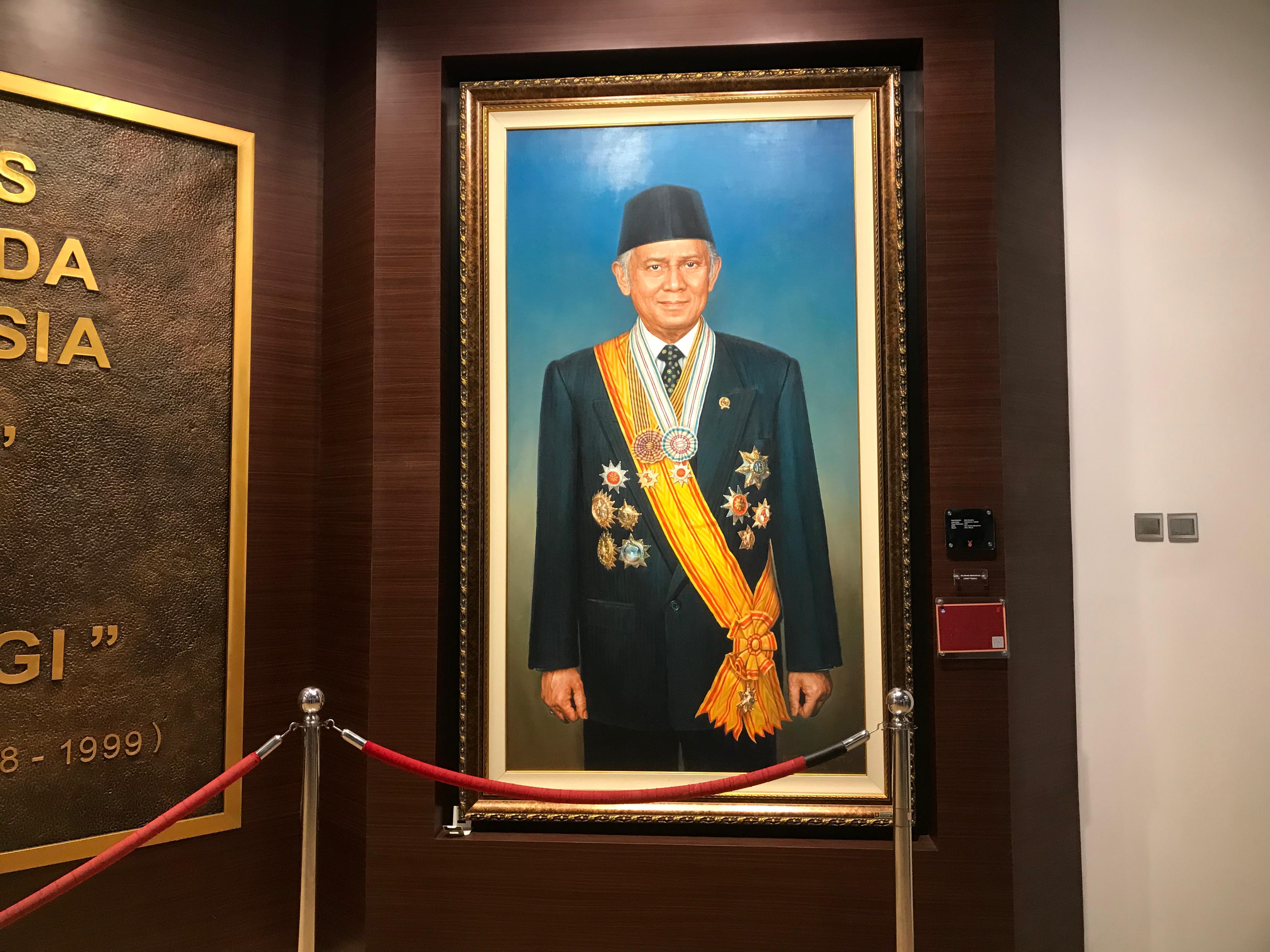Gambar B.J. Habibie 