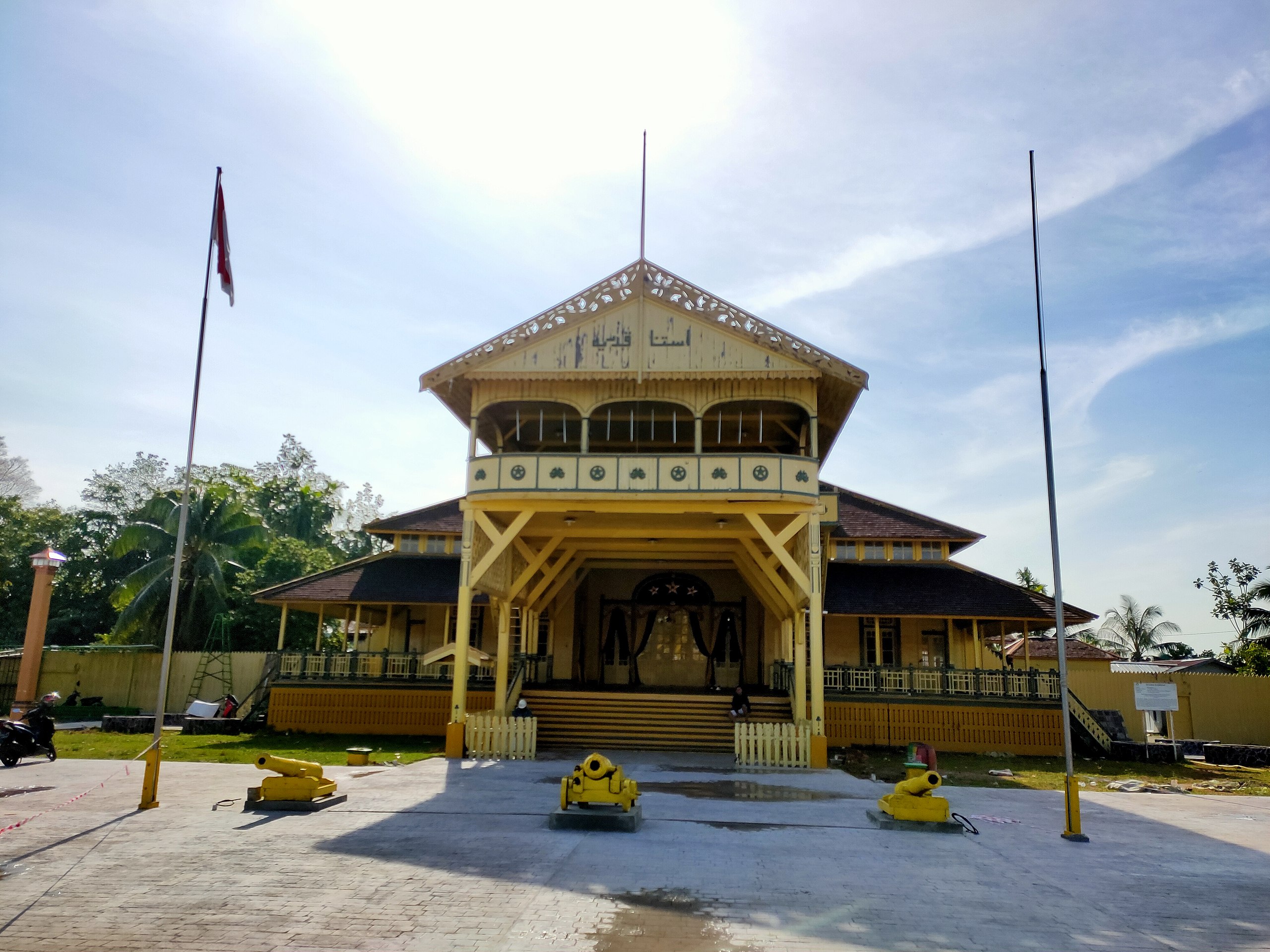 Istana Kadriah | Source: Wikimedia Commons