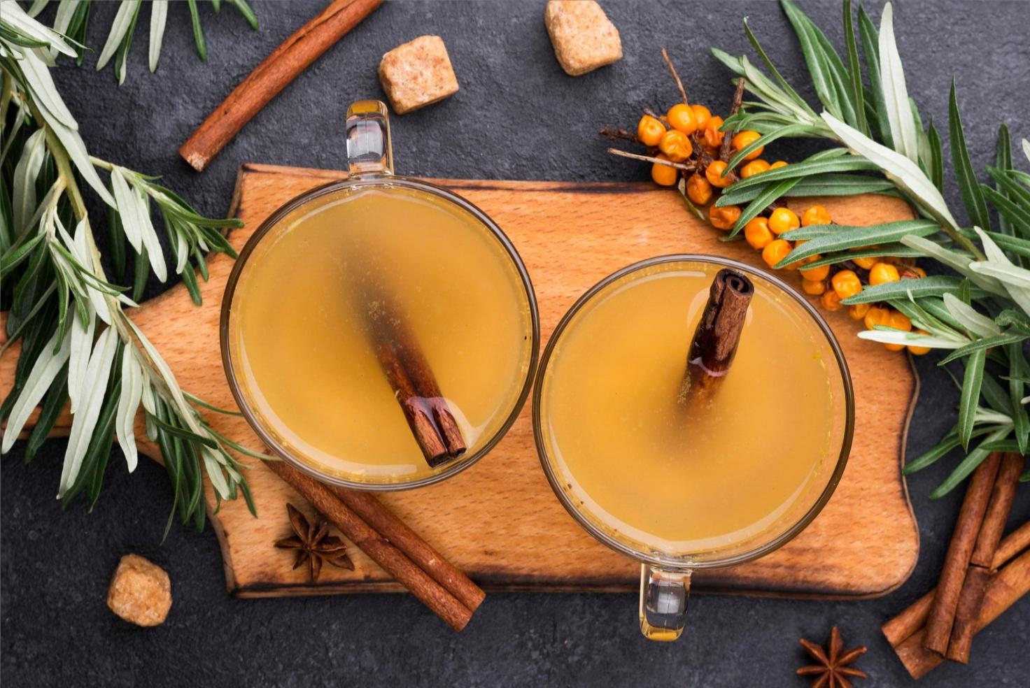 Wedang kayu manis serai jahe untuk meningkatkan imunitas tubuh saat cuaca ekstrem | Foto: (Freepik | freepik).