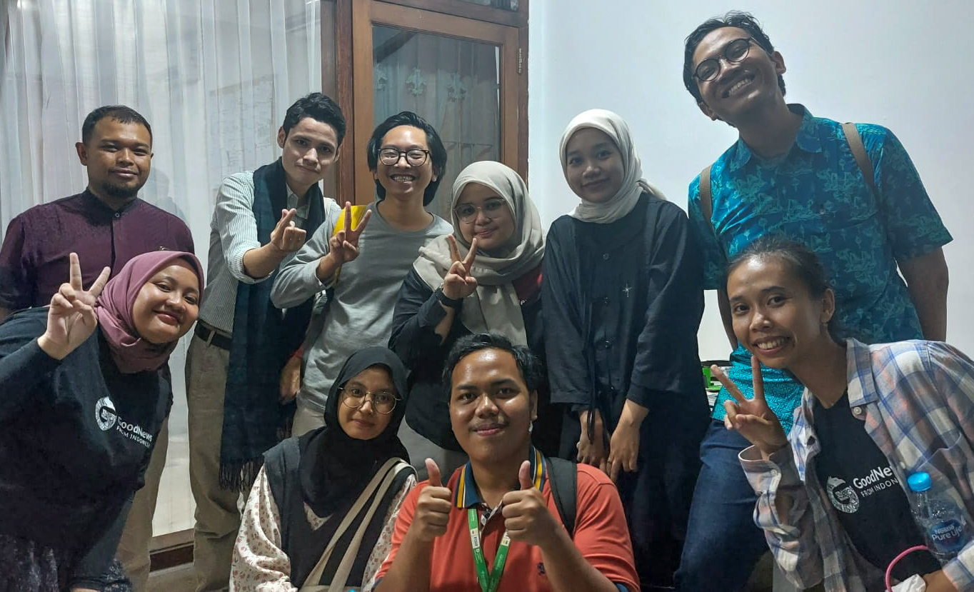 Para Alumni Writing Camp dan Mentornya | Dok. Maitsaa Fadhilah