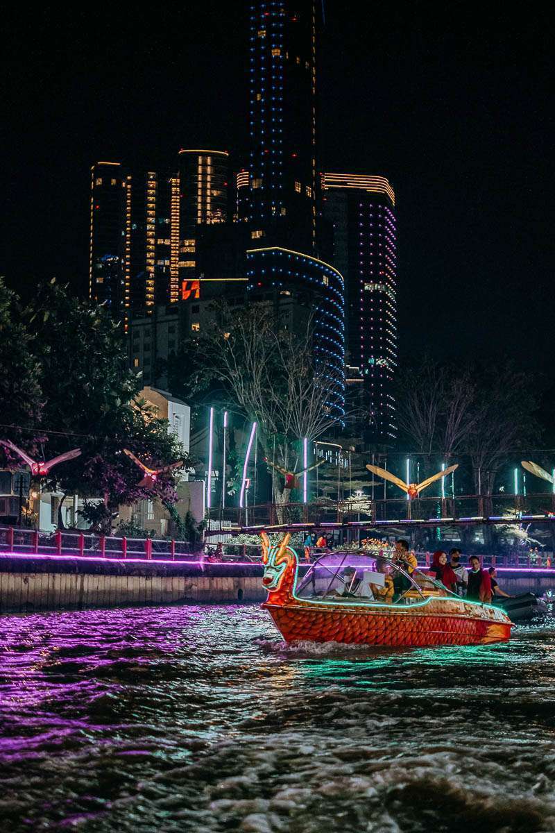 Wisata Perahu Kalimas (sumber: Surabaya Tourism)