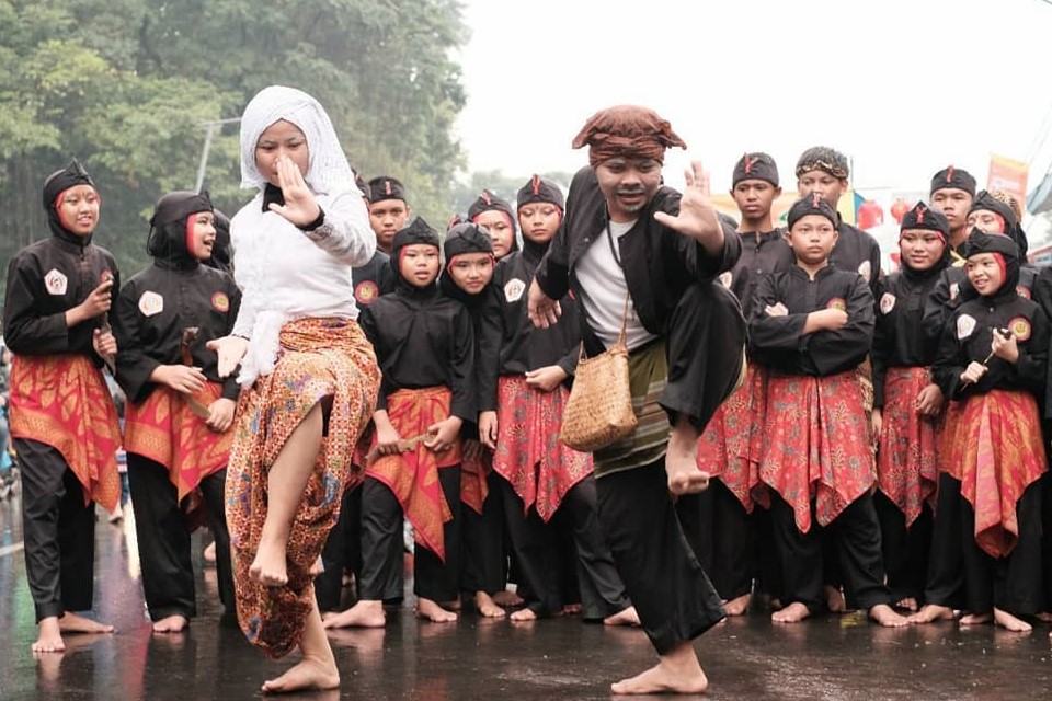 Budaya Parebut Seeng pada Bogor Street Festival CGM 2018 | (Instagram | cgmbogor_fest)