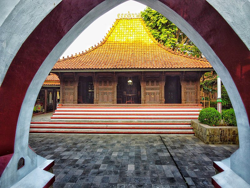 Rumah Joglo dibangun menghadap utara atau selatan | Wikimedia Commons (Iis Alimatun Nisa)