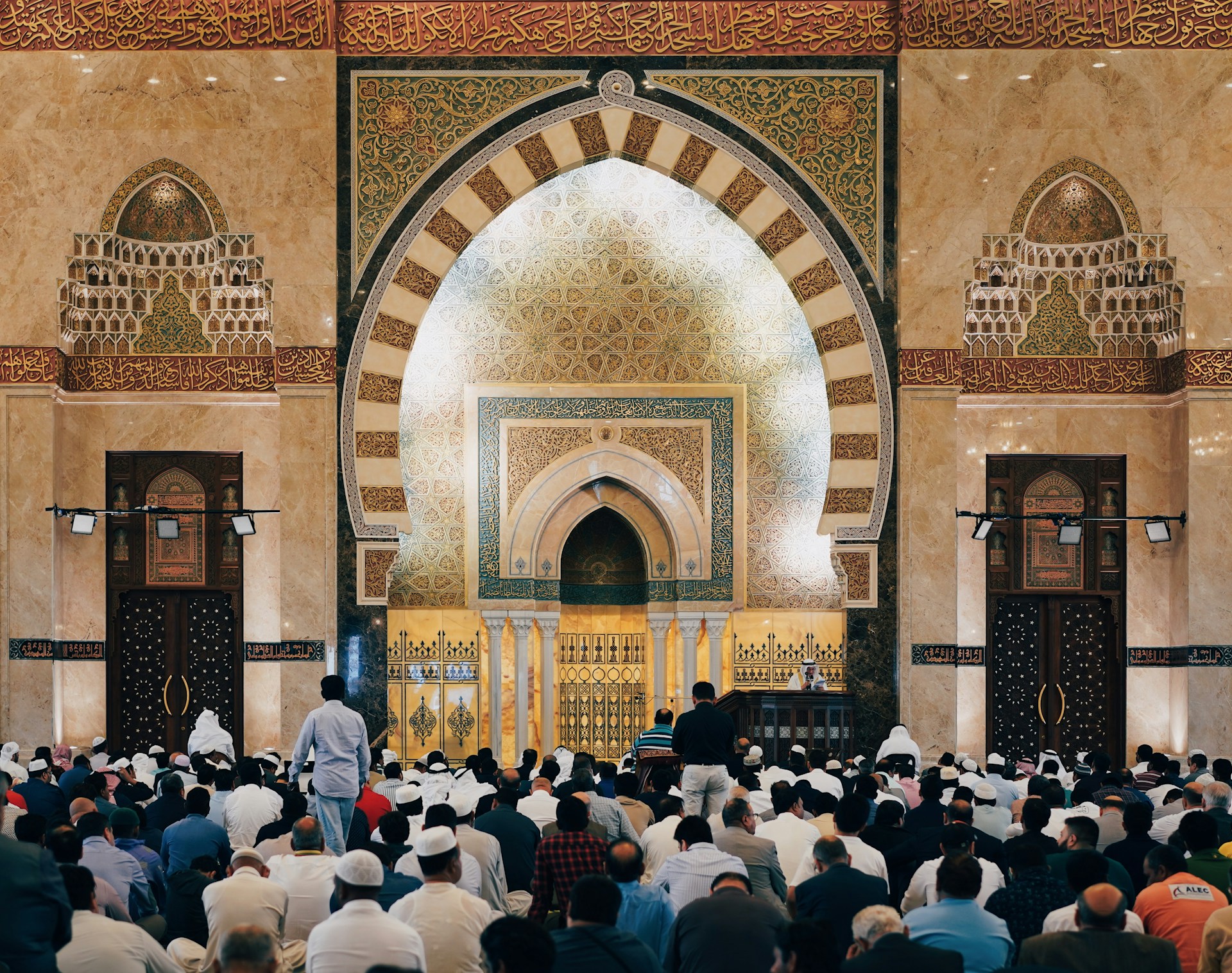 Penuhnya Masjid di Bulan Ramadan