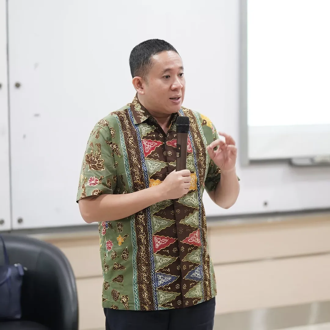 Sambutan dari Mr. Amrin Amin