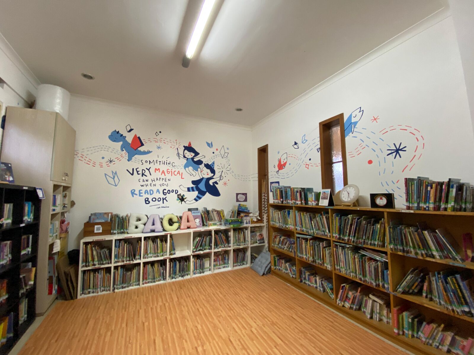 Tempat Baca di Bandung Pustakalana Children's Library dalam