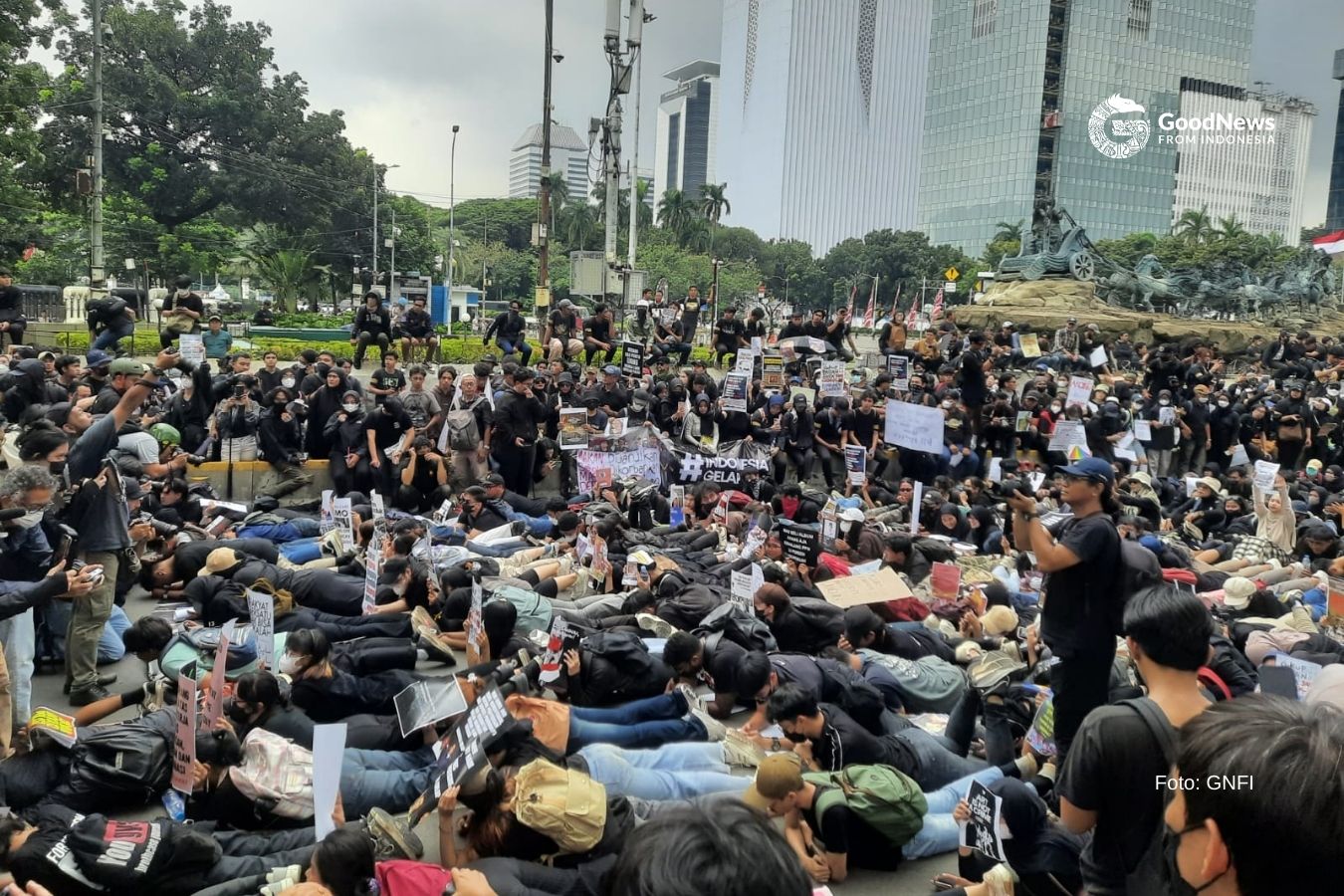 Aksi Indonesia Gelap di Jakarta, Jumat (21/2/2025).